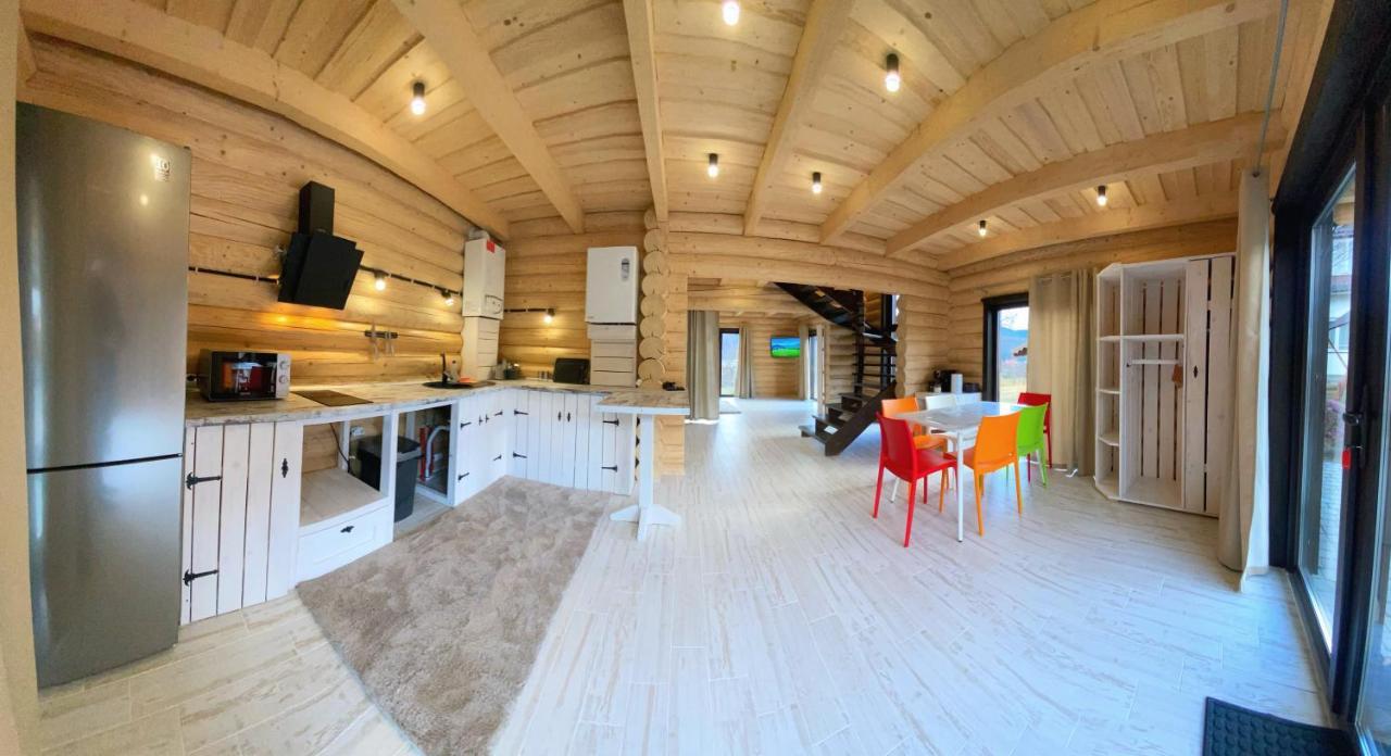 Guculka Apartments Γιαρέμτσε Εξωτερικό φωτογραφία