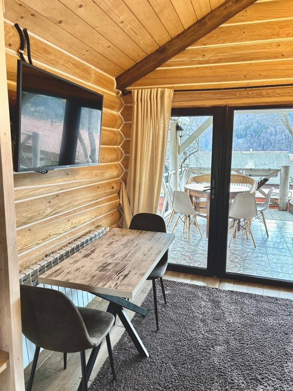 Guculka Apartments Γιαρέμτσε Εξωτερικό φωτογραφία