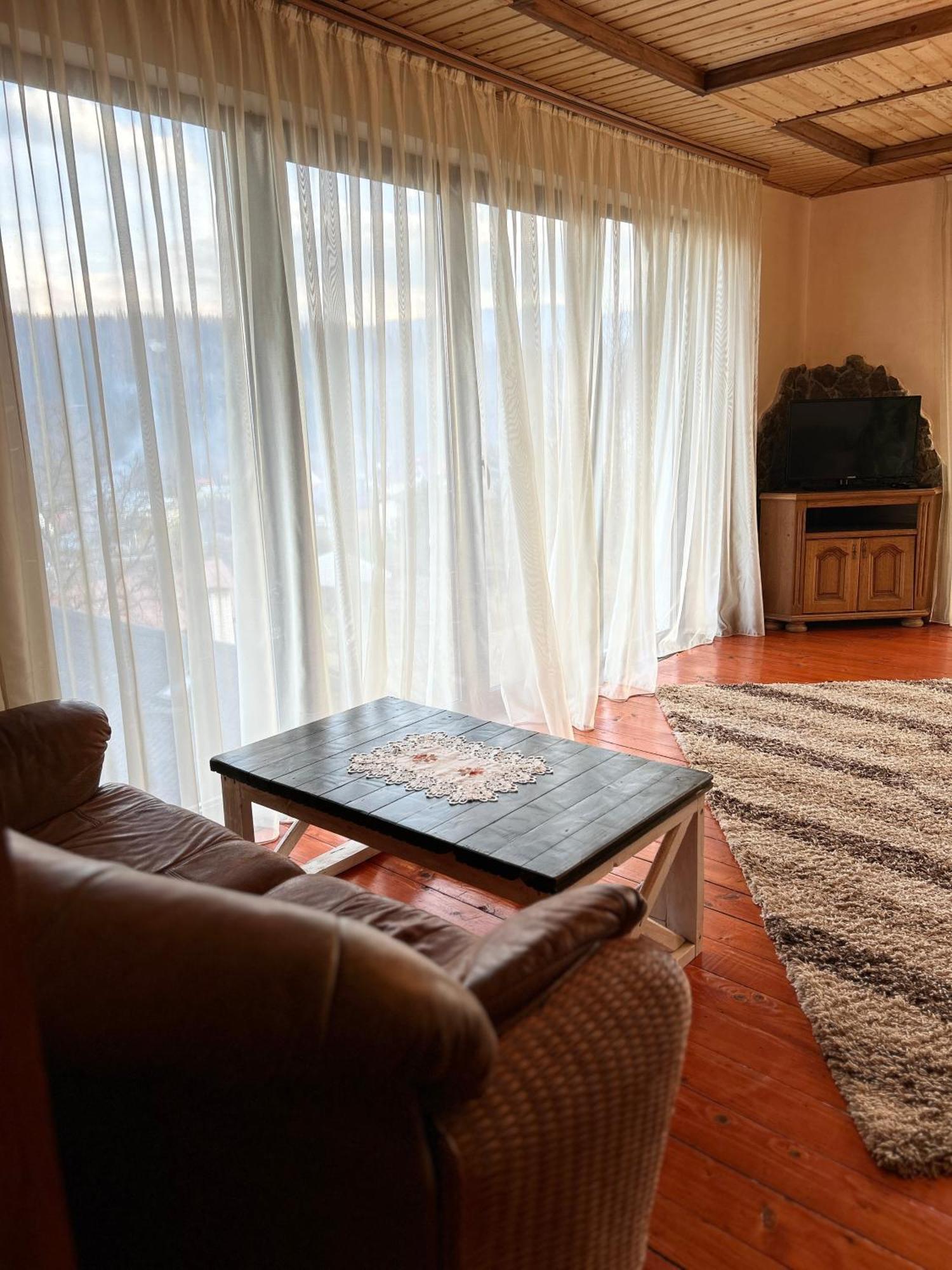 Guculka Apartments Γιαρέμτσε Εξωτερικό φωτογραφία